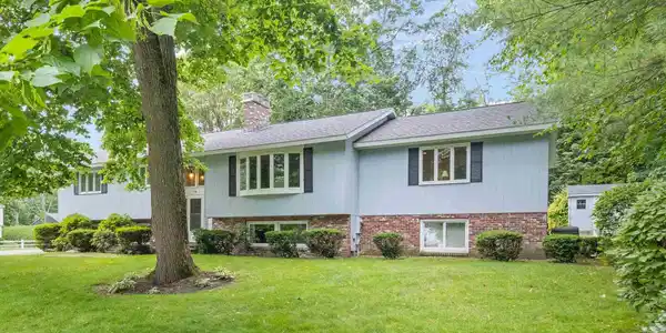 6 Birchwood