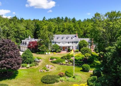 373 Lakeshore Drive