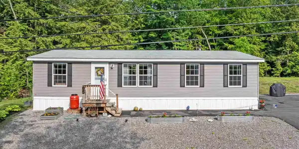 85 Lakewood Drive