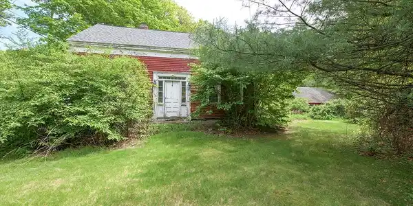 31 Main Street