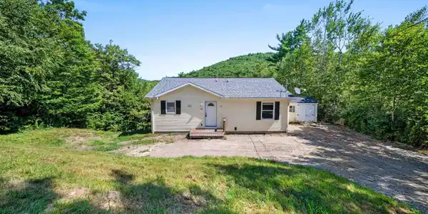 25 Cynthia Drive