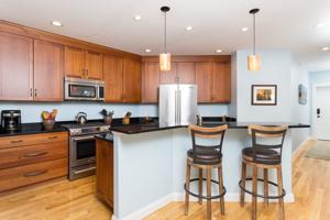 198 Islington