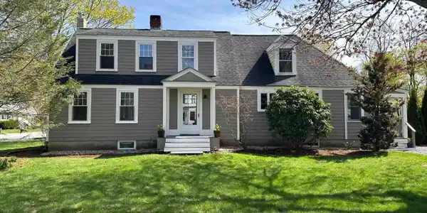 18 Brentwood