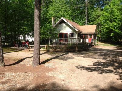 6 Oakwood Drive