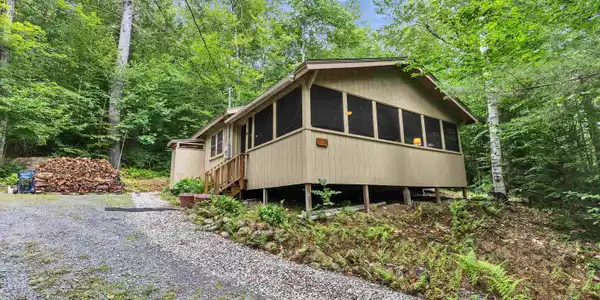 115 Beaver lake Drive