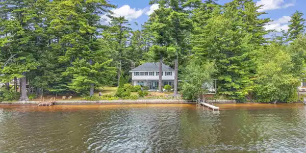 38 Lakeside Drive