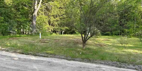 9 Hillside Street