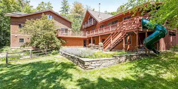 296 South Cove