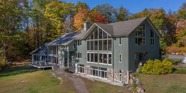 230 Lake Shore