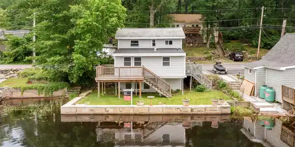 113 Shadow Lake