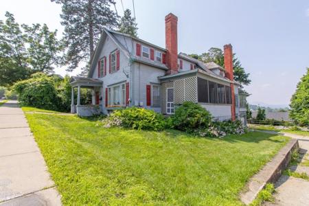 122 Pleasant