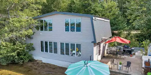 92 Mallards Landing