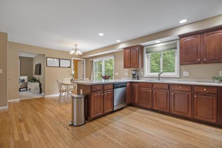 32 Squire Armour Road