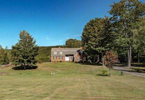 370 Upper Birch