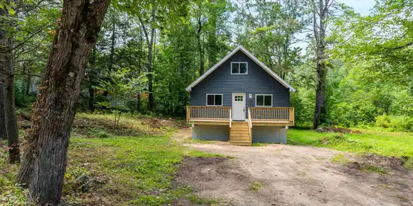 32 Gould Pond