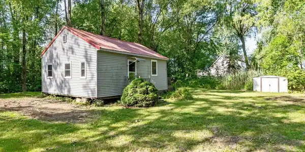 2322 West Shore Road