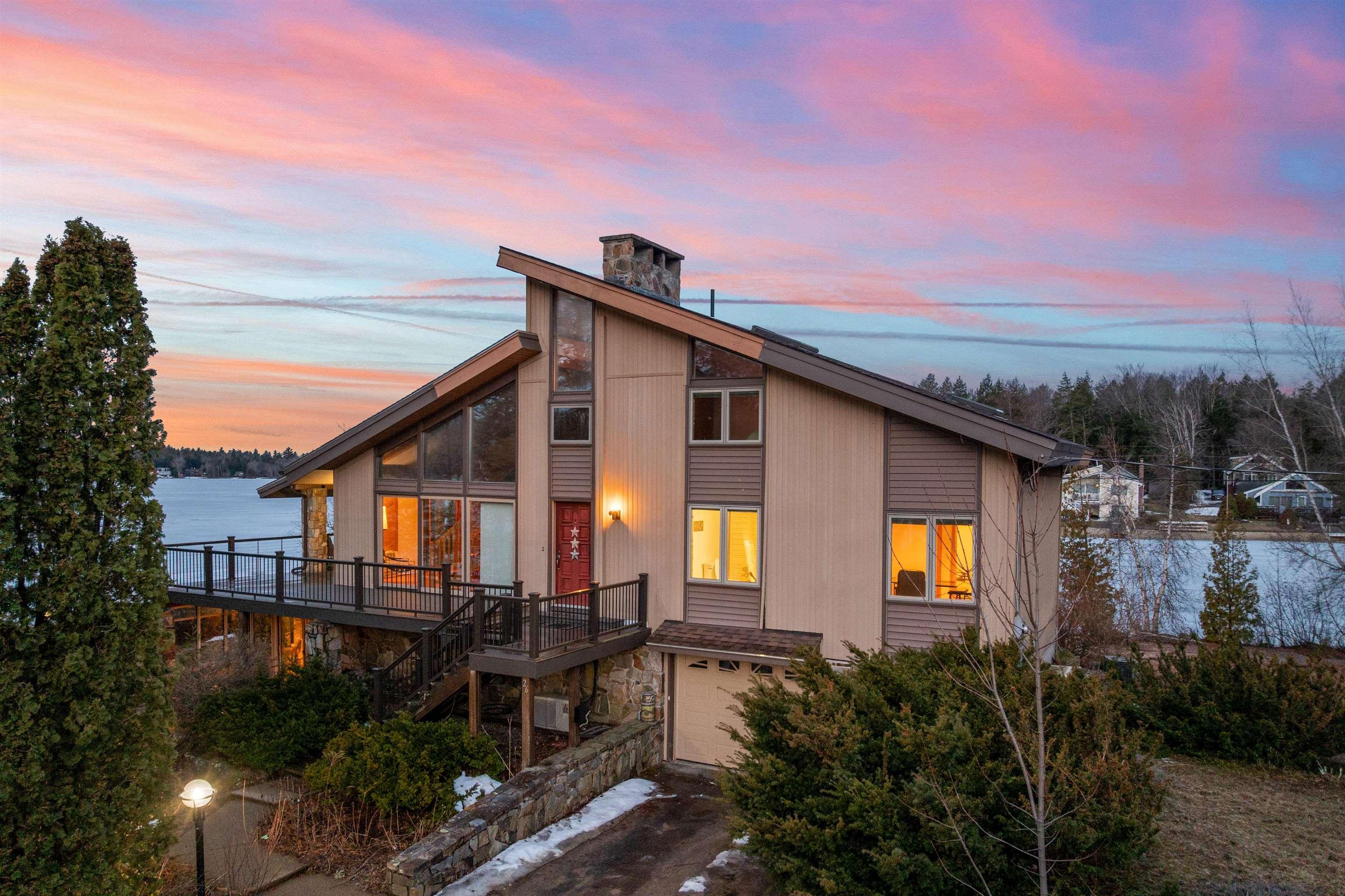 Image 1: Sunrise at 26 Mnyrtle Drive Image 1: Sunrise at 26 Mnyrtle Drive