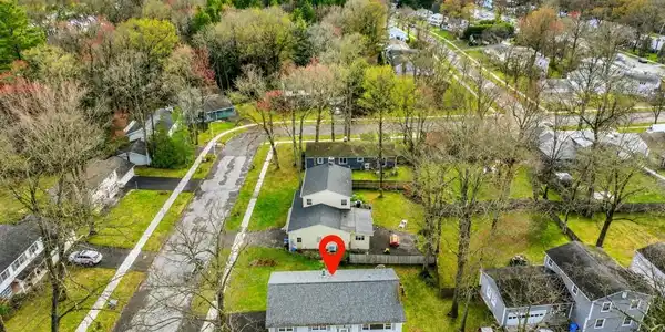 5 Birchwood Lane