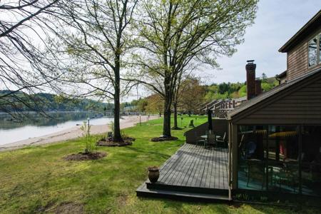 15 Manor Estates Drive