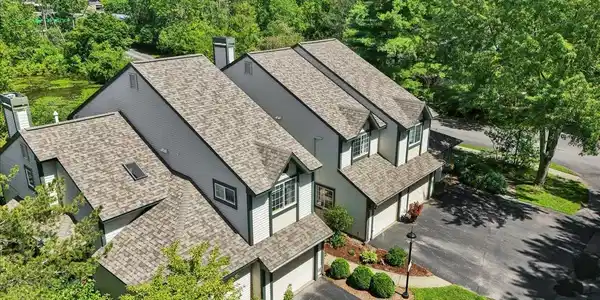 3 Lake Forest Drive