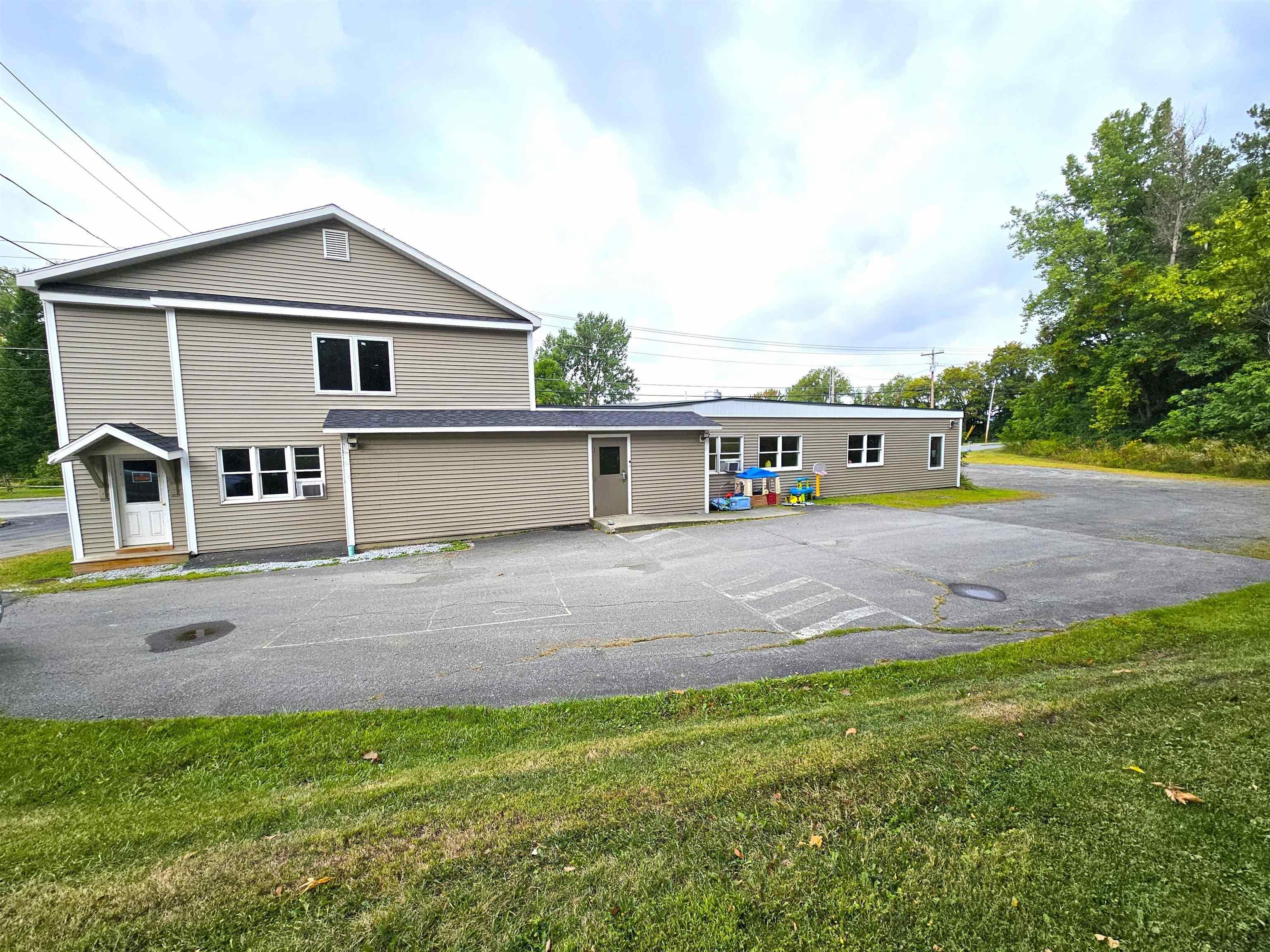 Image 0: 215 Glen Road Newport, VT