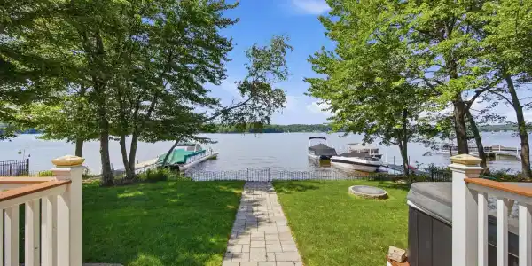 25 Morway Lane