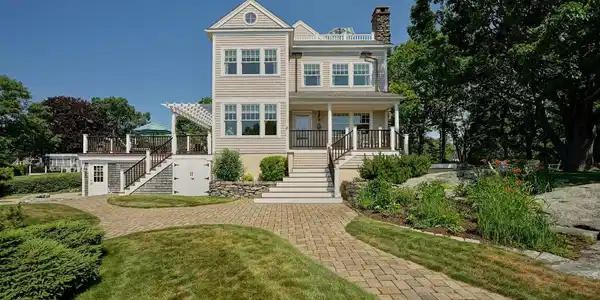 26 Neptune Drive