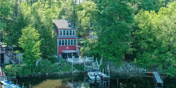 16 Lakeside