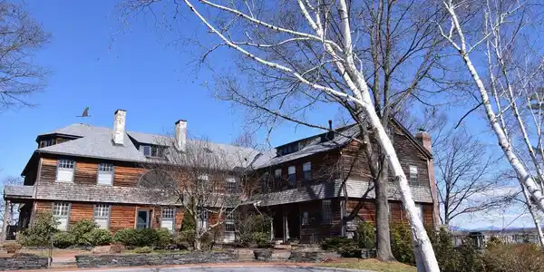 3412 Harbor Road