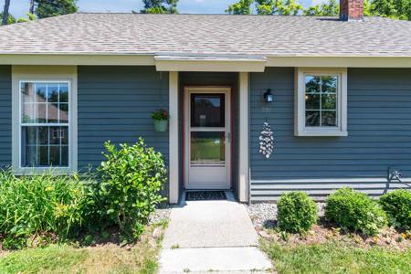 33 Conifer Court
