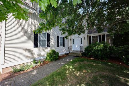 17 Glencliff Way