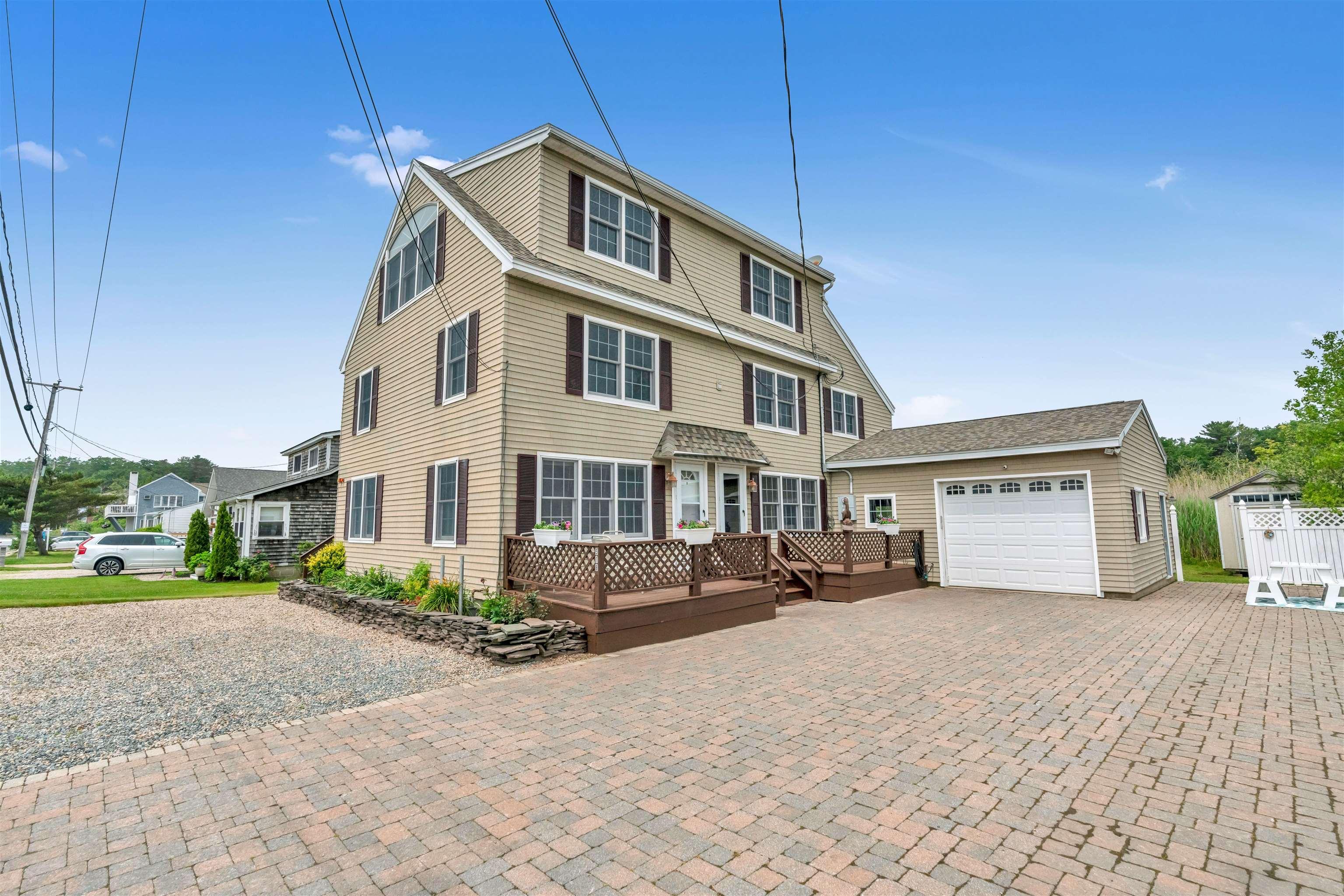 Image 1: A great opportunity to live near the beach