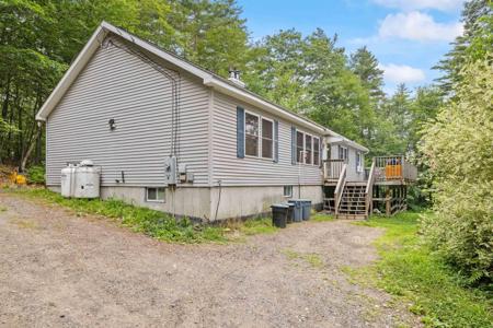 30 Canoe Lane