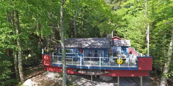 11 Fells Cove