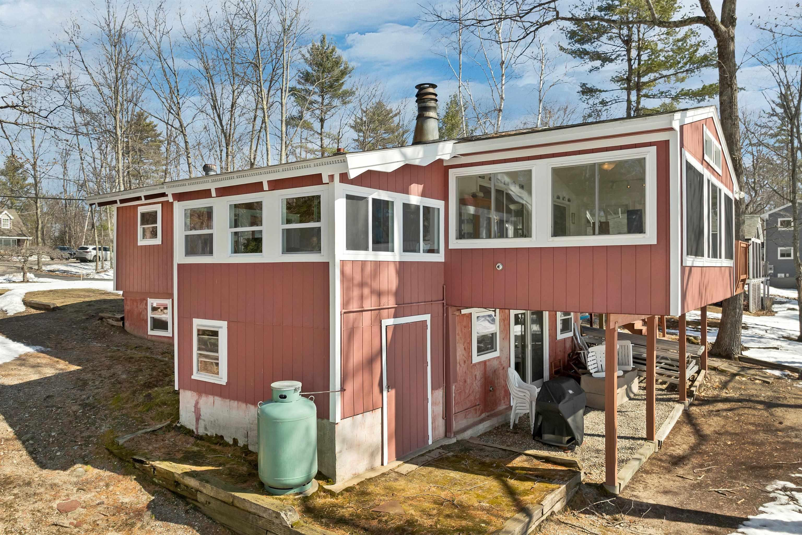 Image 3: Back of House