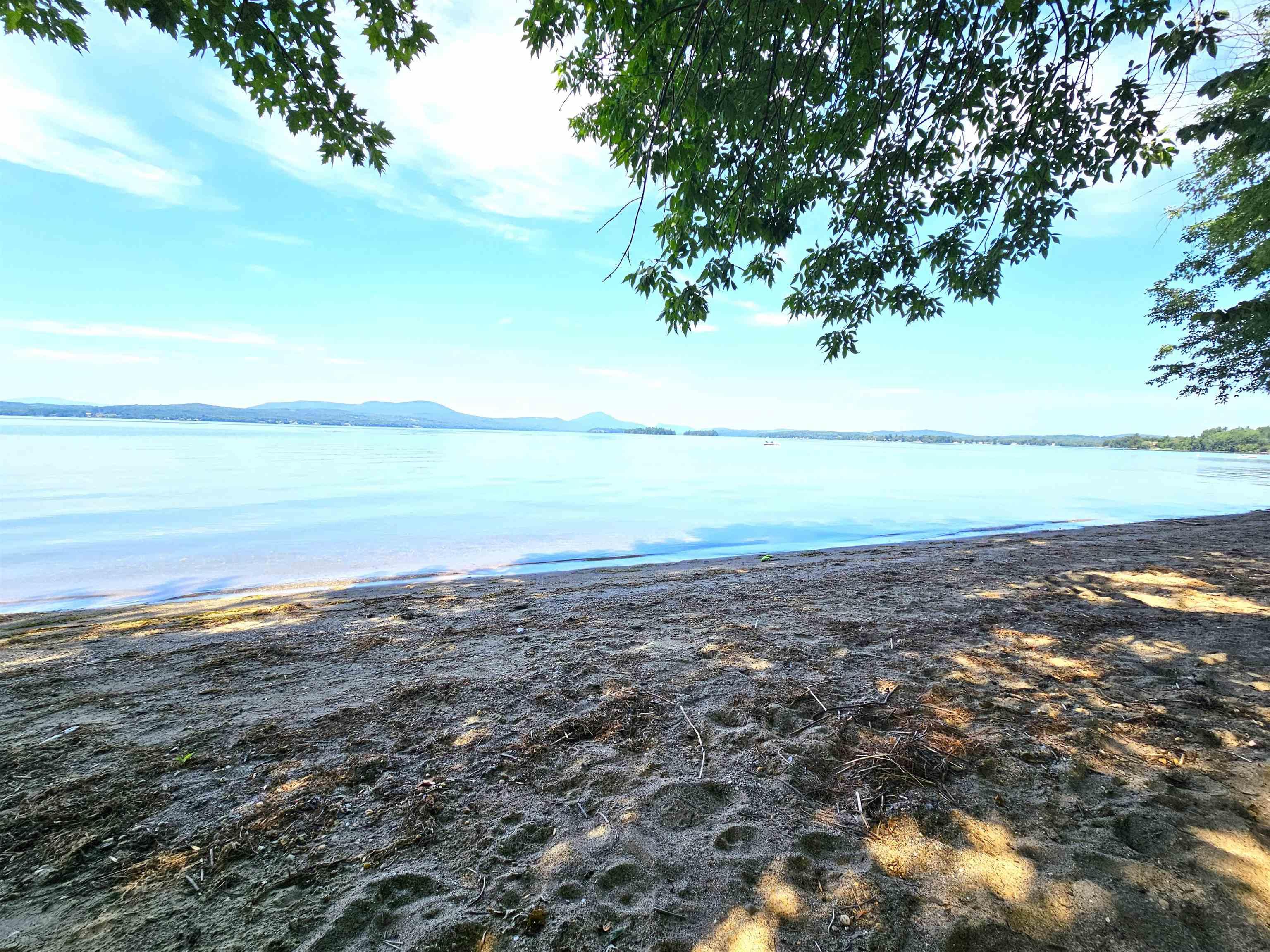 Image 3: Lake Memphremagog Beach Access
