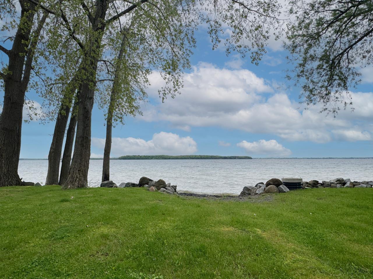 Image 4: 100 Feet of Owned Lakeshore Image 4: 100 Feet of Owned Lakeshore