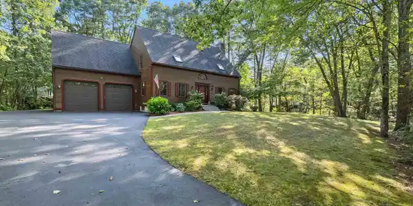 7 Deer Run Road