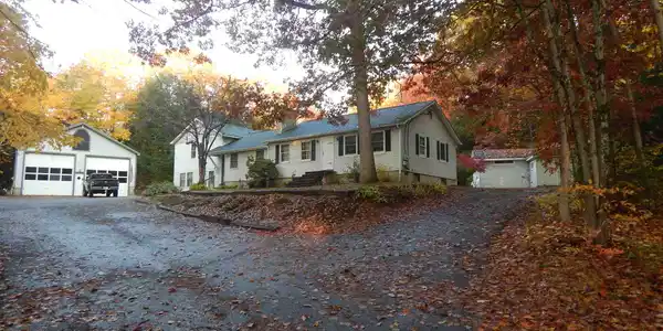 10 Lower Bay