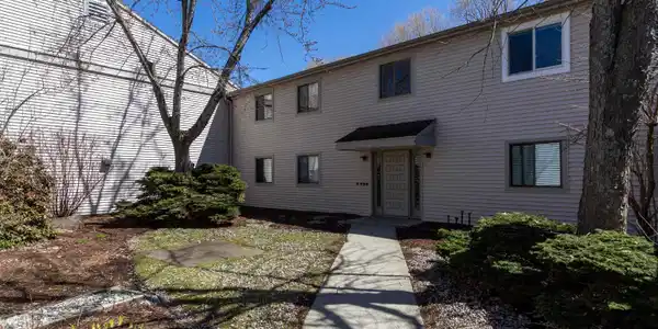 421 Locust Hill