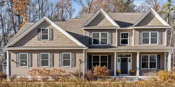 232 Colchester Point