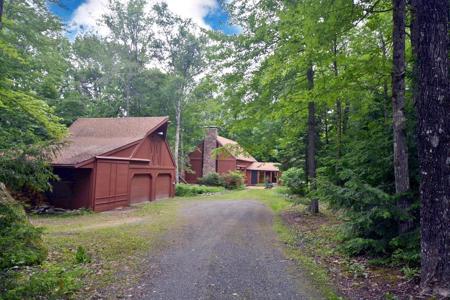 6 Arrowhead Brae