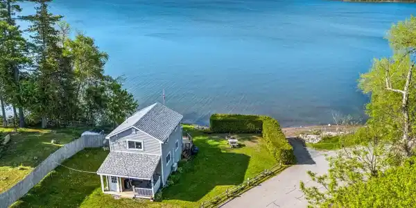 106 Potash Bay Road