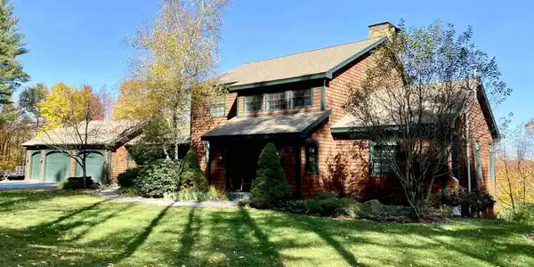 33 High Ridge