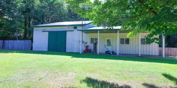 828 Whittier