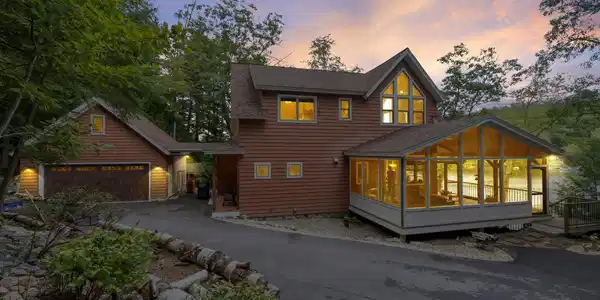 59 Stoney Brook