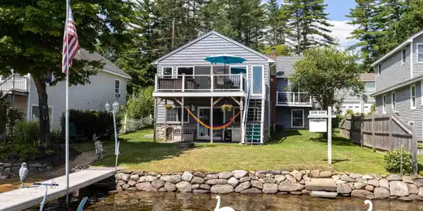 17 Bayshore