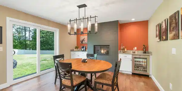 Image 4: Dining Room