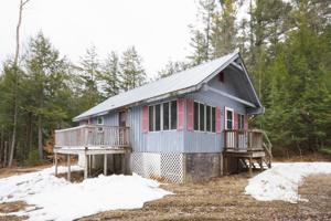 370 Hemlock