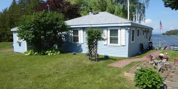 1711 Colchester Point